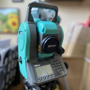 nikon-nivo-5m